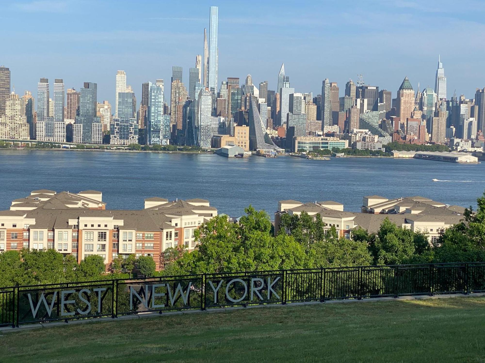 Room With Jacuzzi, Massage Seat, And Parking Space, The Best Choices!! North Bergen Exterior photo
