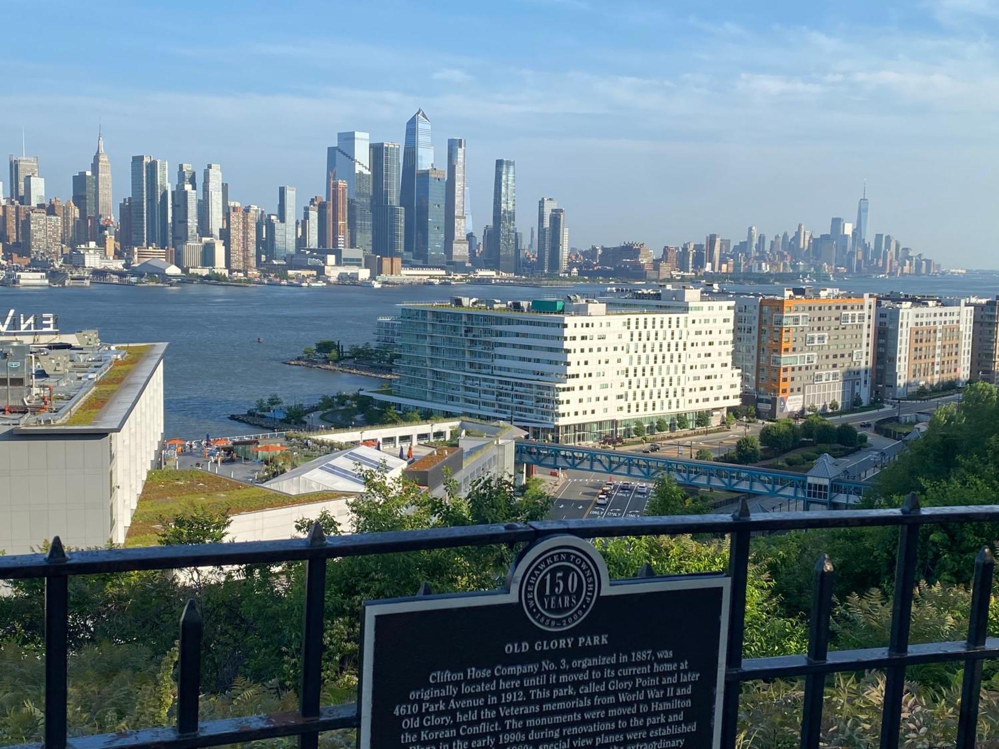 Room With Jacuzzi, Massage Seat, And Parking Space, The Best Choices!! North Bergen Exterior photo